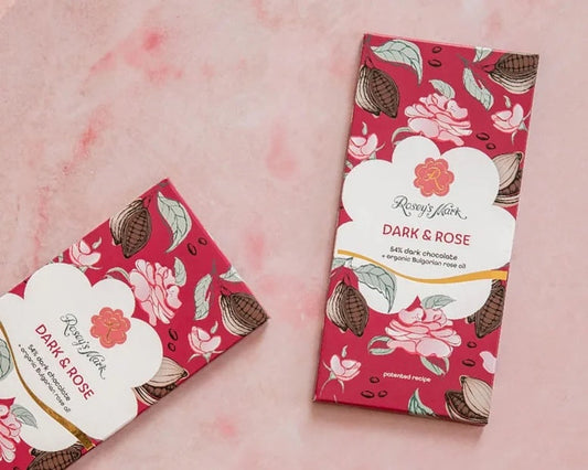 Черен шоколад с рози