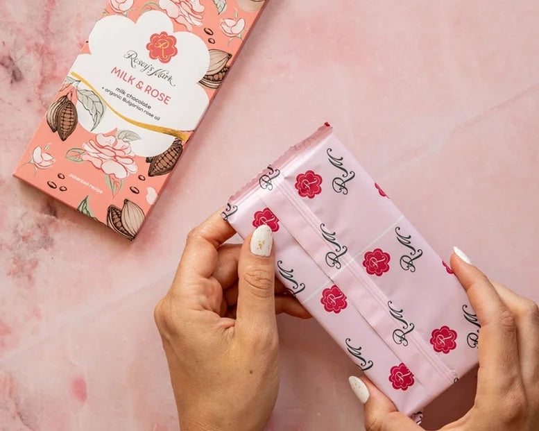 Млечен шоколад с рози